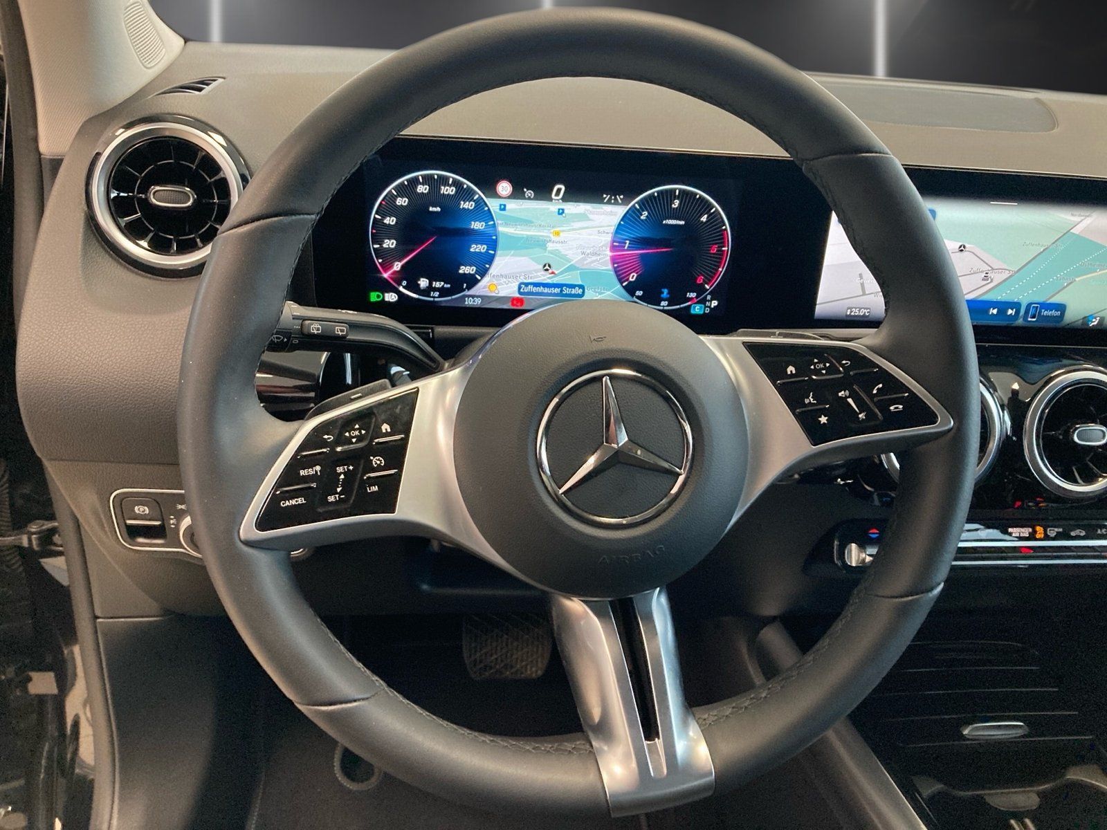 Fahrzeugabbildung Mercedes-Benz GLA 220 d 4M Progressive*Totwink*AHK*LED*Kamera*