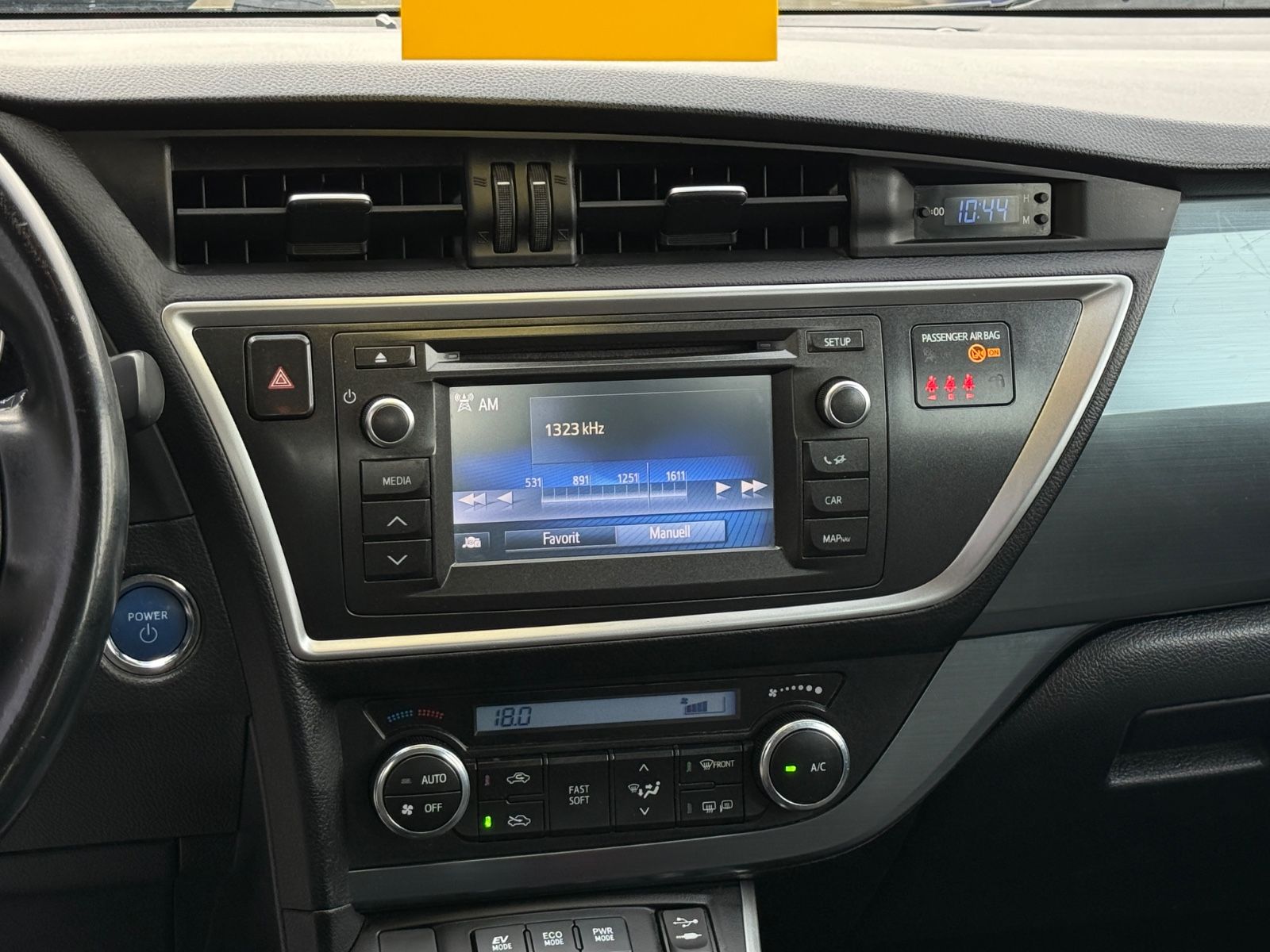 Auris Touring Sports Hybrid 1.8 Autom.