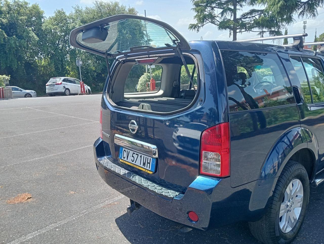 Nissan Pathfinder 2005 — photo 7