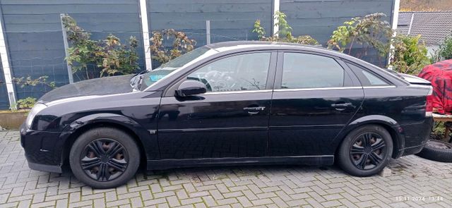 Opel Vectra 2,2 155 PS Benziner