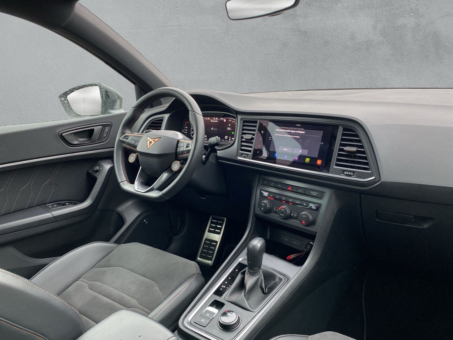 Fahrzeugabbildung CUPRA Ateca VZ 4Drive AD AHK-klappbar Navi Digitales C