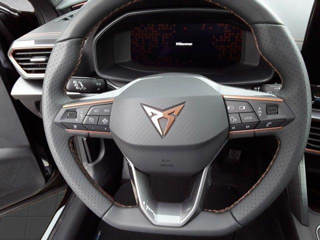 Fahrzeugabbildung CUPRA Formentor 1.5 TSI VZ-PAKET/NAVI/AHK/PARK-ASSIST