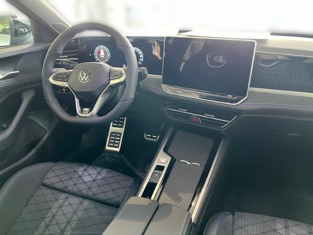 Fahrzeugabbildung Volkswagen Passat 2.0 TDI DSG R-LINE AHK STDHZG