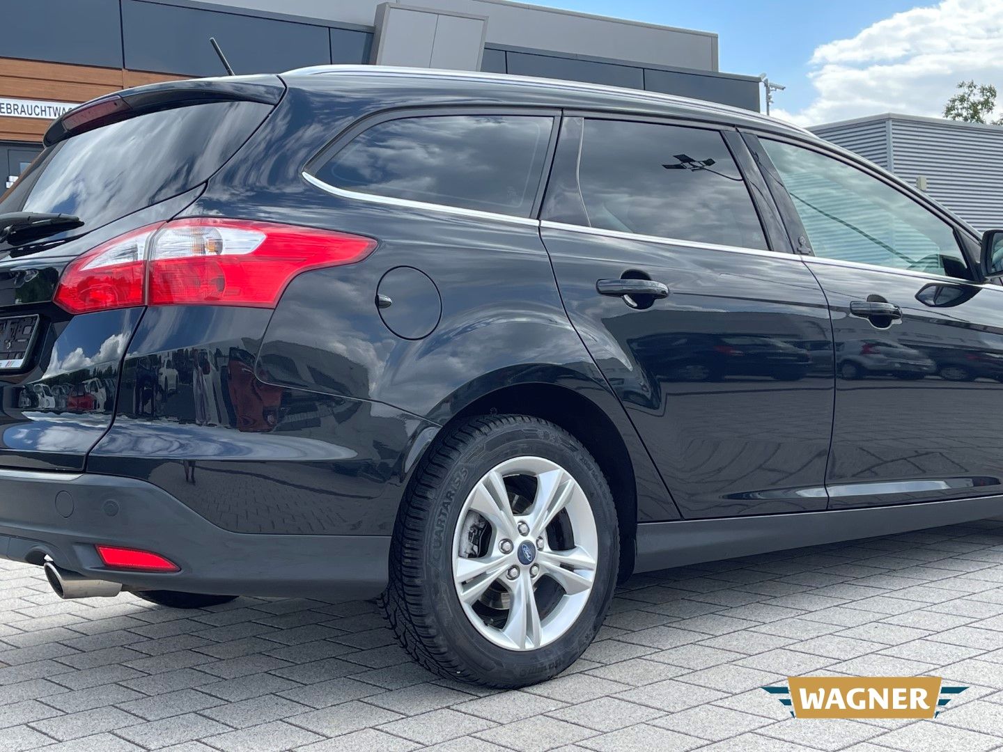 Fahrzeugabbildung Ford Focus Turnier Champions Edition 2.0 TDCi DPF