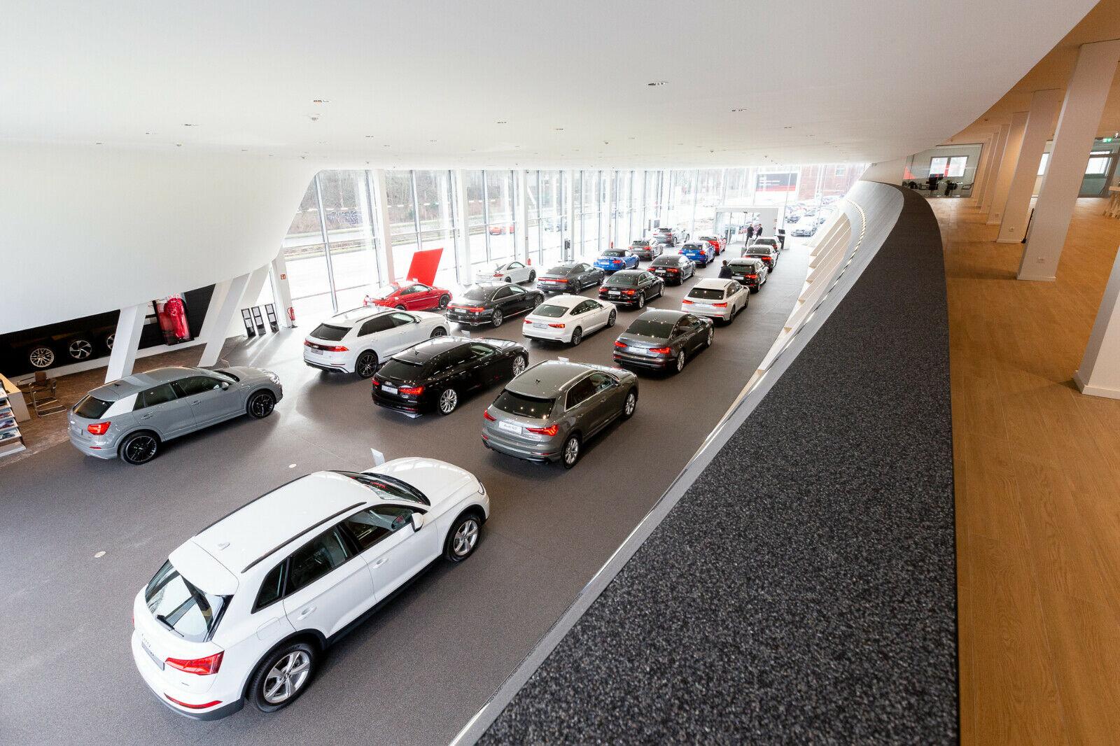 showroom-image-bottom
