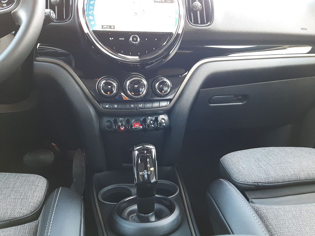 Mini Cooper S Countryman Cooper S ALL4 Countryman DAB LED RFK Navi Shz. u