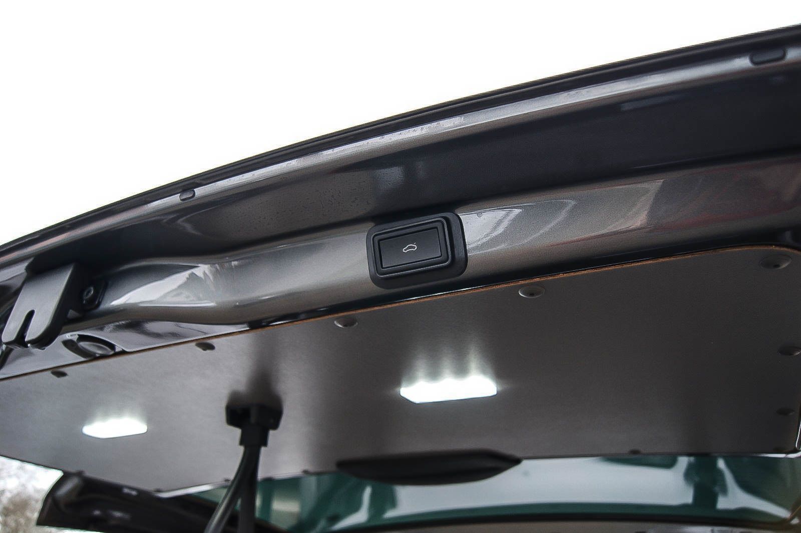 Fahrzeugabbildung Volkswagen T6.1 Caravelle 20TDI NEUWERTIG GARANTIE bis 2028