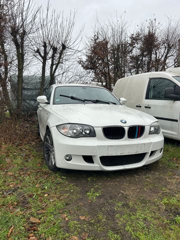 BMW 116 Baureihe 1 Lim. 116i"M Optik"