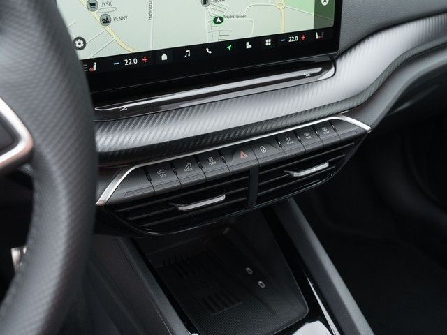 Octavia Combi 2.0 TDI Sportline DSG AHK+MATRIX+R