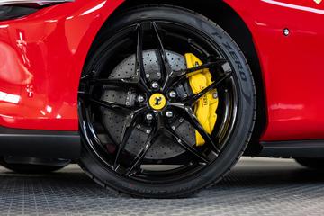 2025 Ferrari ROMA 照片 2