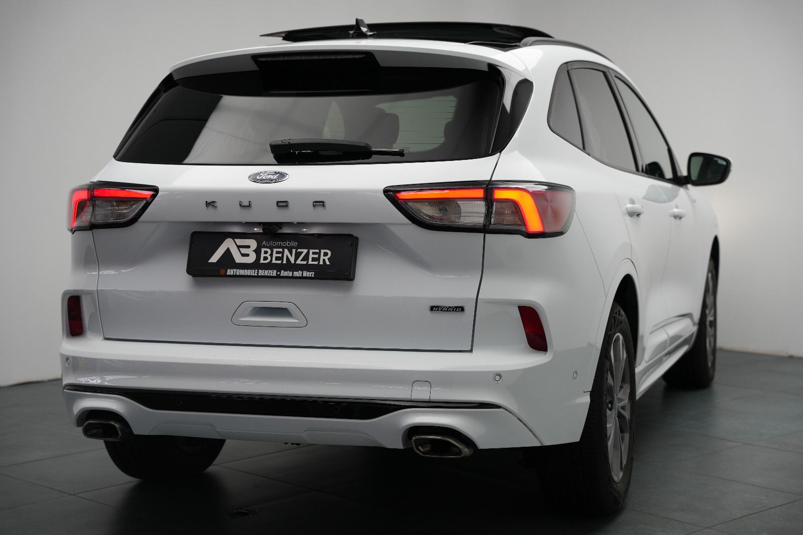 Fahrzeugabbildung Ford Kuga *ST-Line X*Panorama*HUD*Kamera*PlugInHybrid