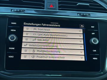 Volkswagen Tiguan 2.0 TDI DSG R-Line*LED*NAVI*APPLE*ACC*TOP