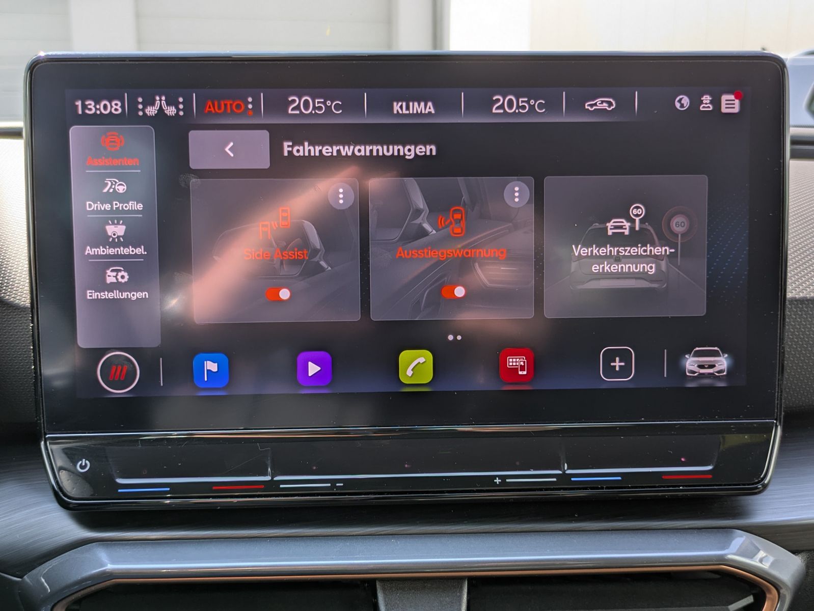 Fahrzeugabbildung CUPRA Leon 1.5 eTSI DSG MATRIX-LED*ACC*APP*KAMERA*18"