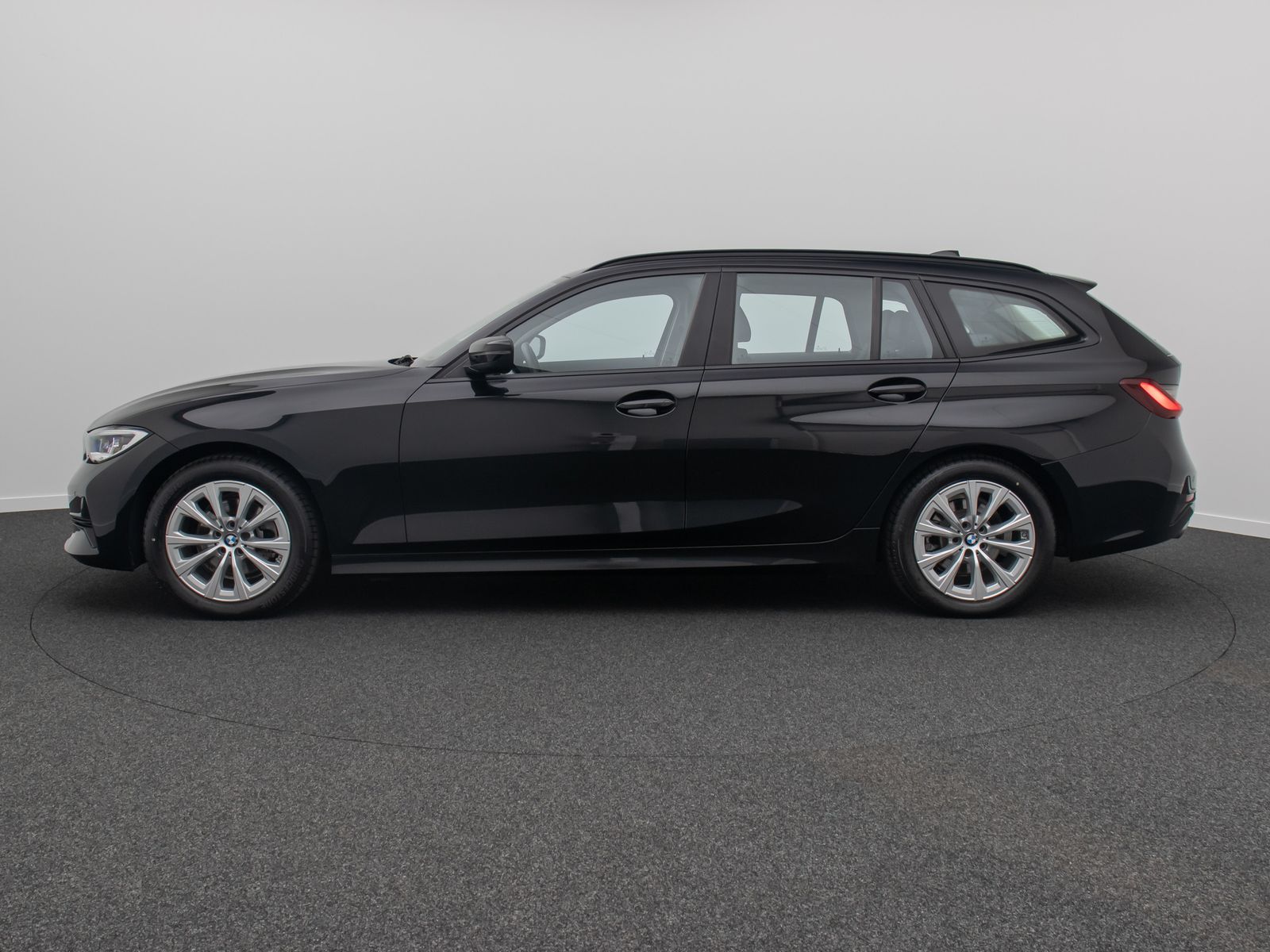 Fahrzeugabbildung BMW 320i DAB Laser Alarm Leder Komfort WLAN Sport