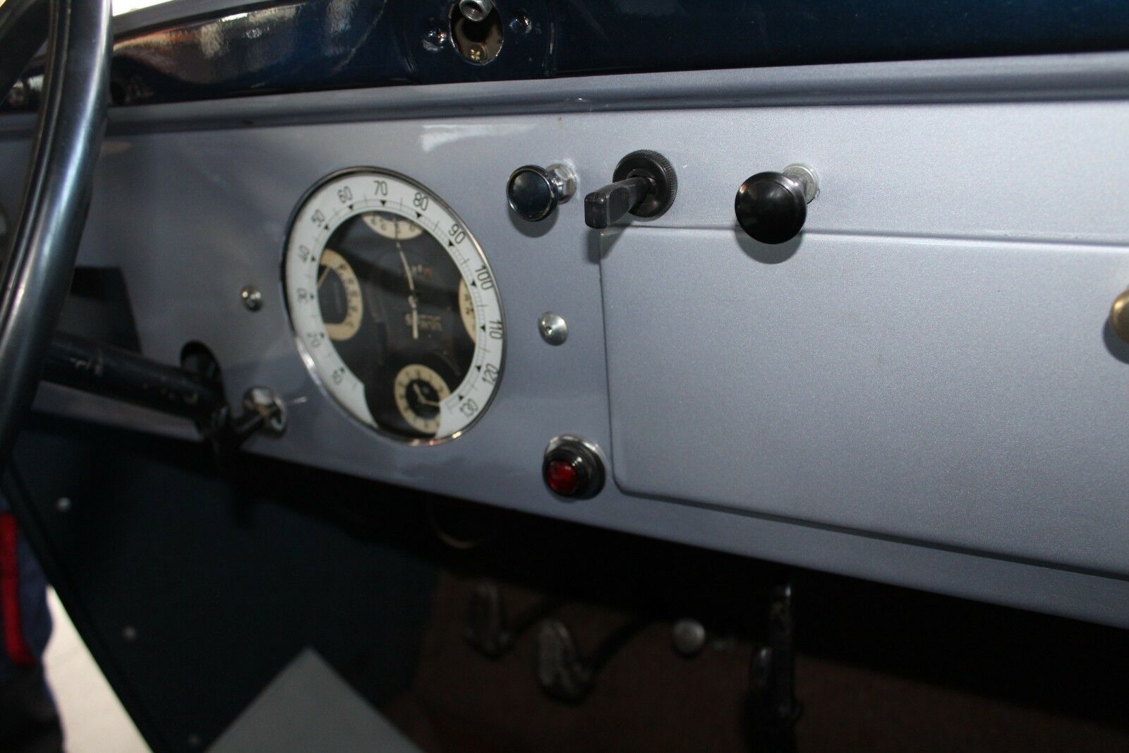 Peugeot Rarität  201 BR 3 Limousine 4 Türen!