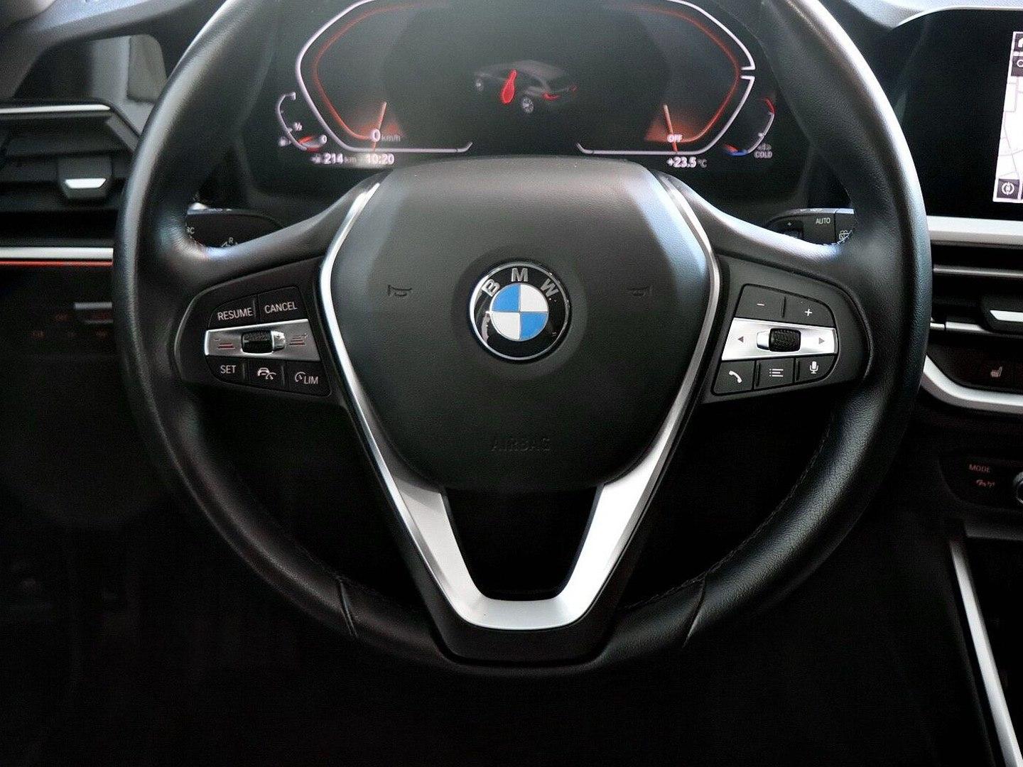 BMW 330i xDrive Touring Sport Line, eAHK, Kamera