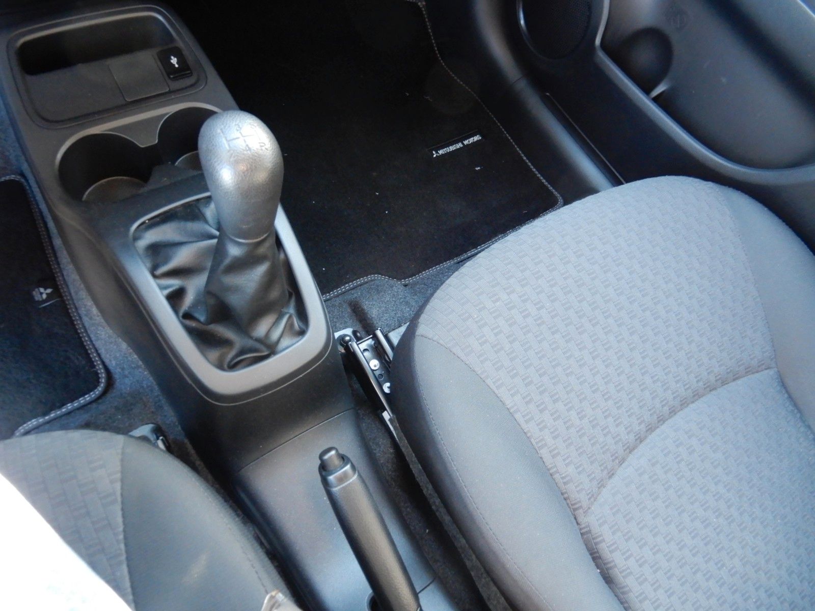 Fahrzeugabbildung Mitsubishi Space Star Diamant Edition 1.0 Klima*Radio
