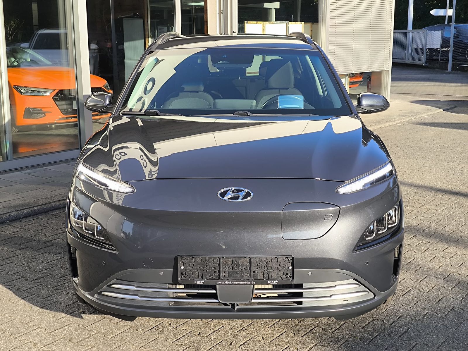 Fahrzeugabbildung Hyundai Kona Trend NAVI+LED+SHZ+HEADUP+KAMERA+ACC+WP+
