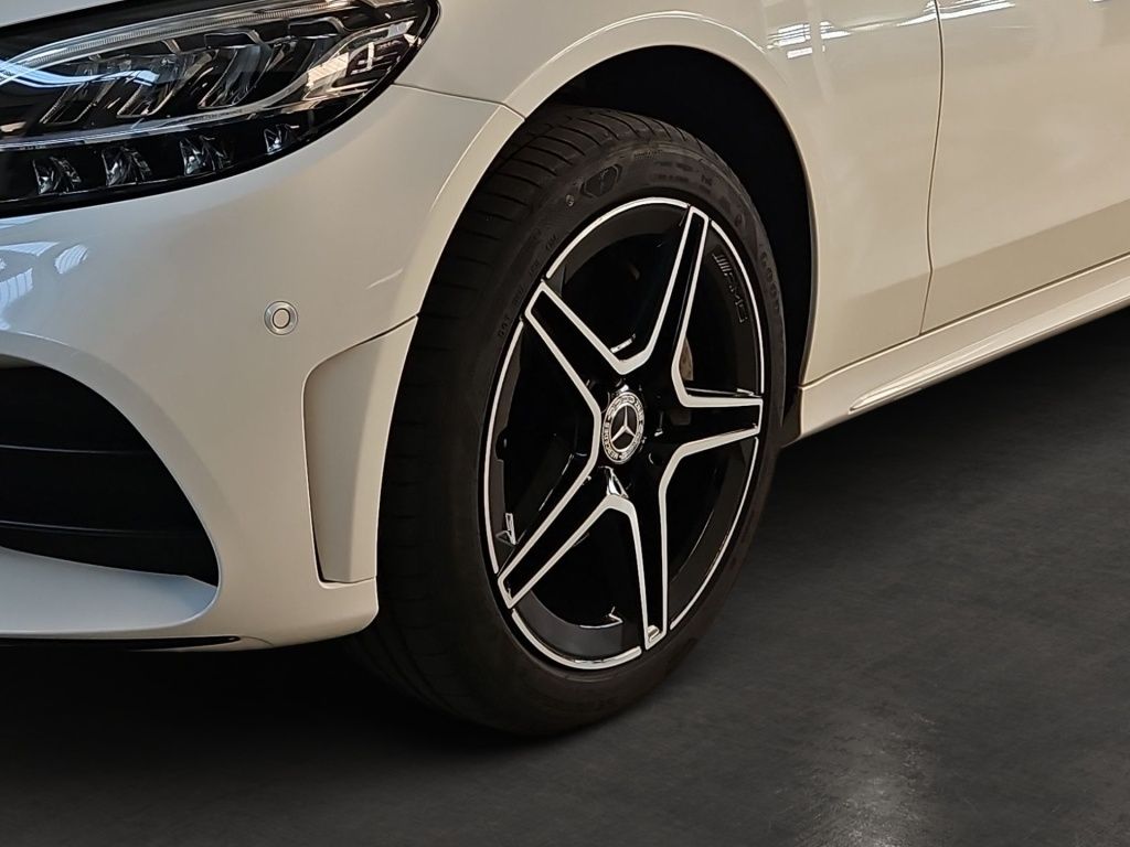 Fahrzeugabbildung Mercedes-Benz C 200 T AMG Distronic+ SDHZ Airmatic Pano Sound