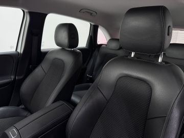 Mercedes B 200 - 11