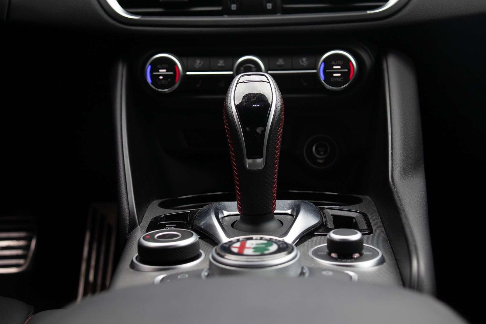 Fahrzeugabbildung Alfa Romeo Giulia Competizione MY23 2.0 Q4 vom AR Vertragsh