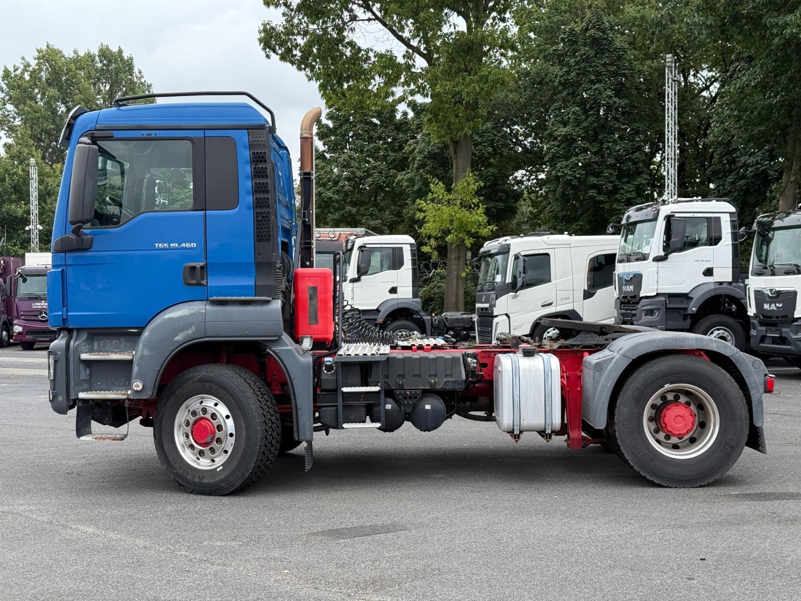 Fahrzeugabbildung MAN TGS 18.460 4x4H BLS SZM mit Hydrauliksystem