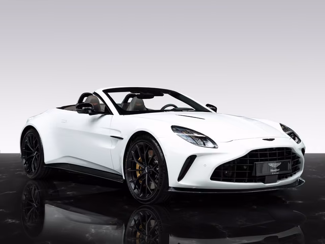 Aston Martin V8 Vantage Roadster| Black | 360 Degree Camera