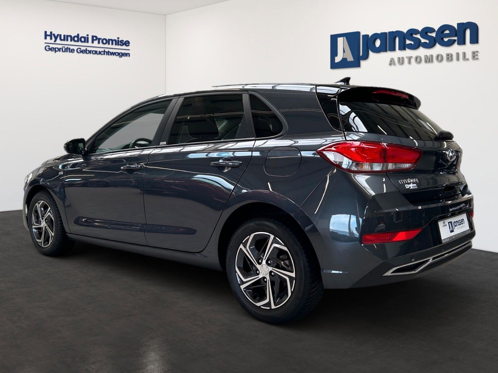 Fahrzeugabbildung Hyundai i30 FL  INTRO EDITION Panoramadach