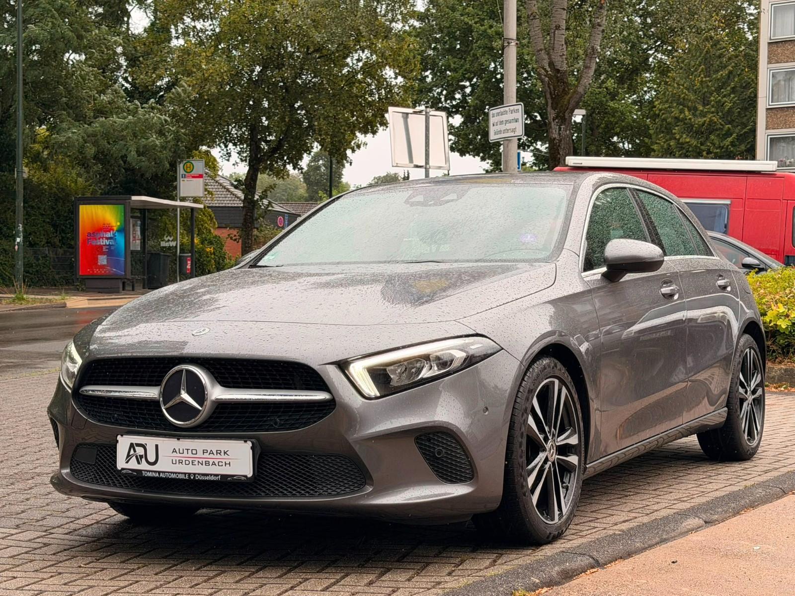 Mercedes-Benz A 200 A A 200 Edition 19. LED. Scheckheft