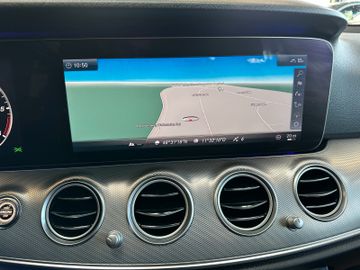 Mercedes-Benz E 350 d *4Matic*Led*Multibeam*Pano*AHK*
