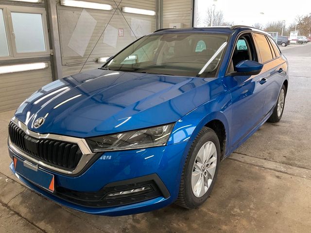 Skoda OCTAVIA 1.5 TSI ACT e-TEC AMBTION TEILLEDER PANO