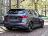 Mercedes-Benz B 180 Progressive/LED/Cam/Totw/AHK/Distr/Keyl/17 - Mercedes-Benz 180