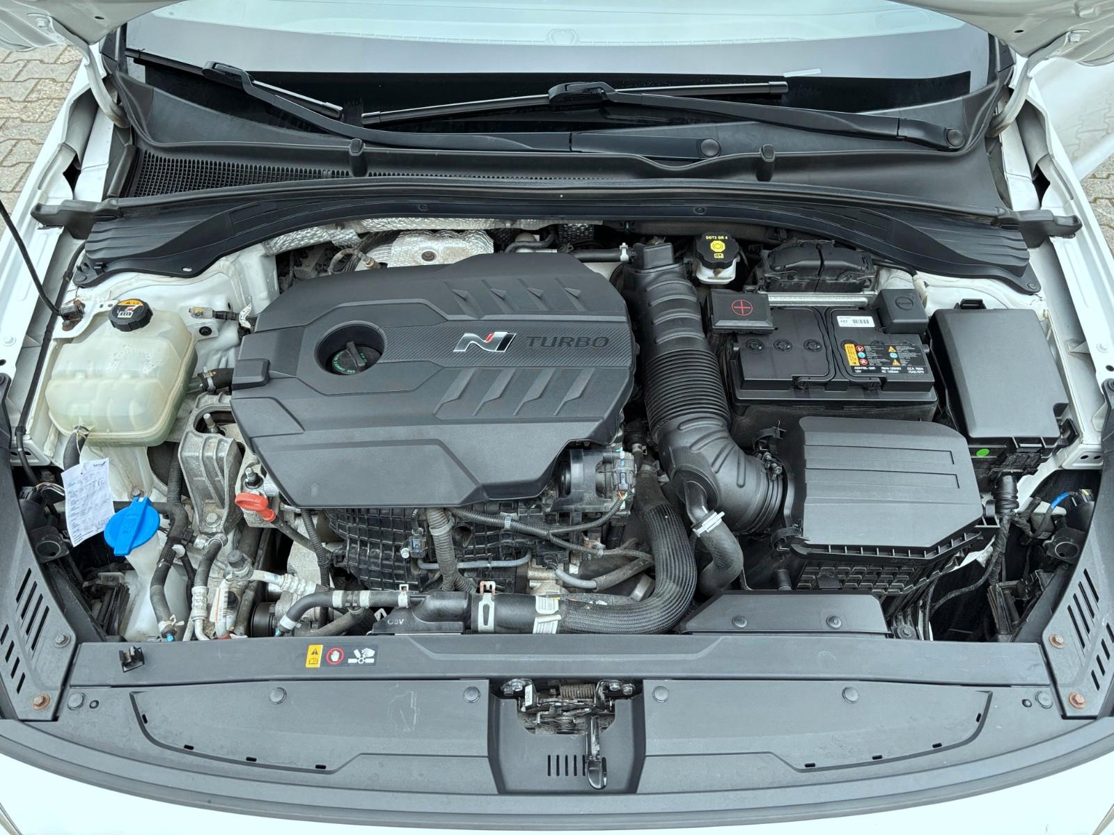 Hyundai i30 N Performance*Pano*e.Sitze*LED*CAM*WinterP.*