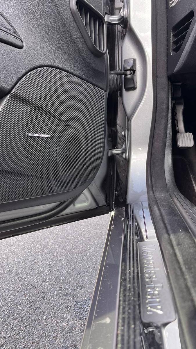 Mercedes-Benz E280 2008 — photo 13