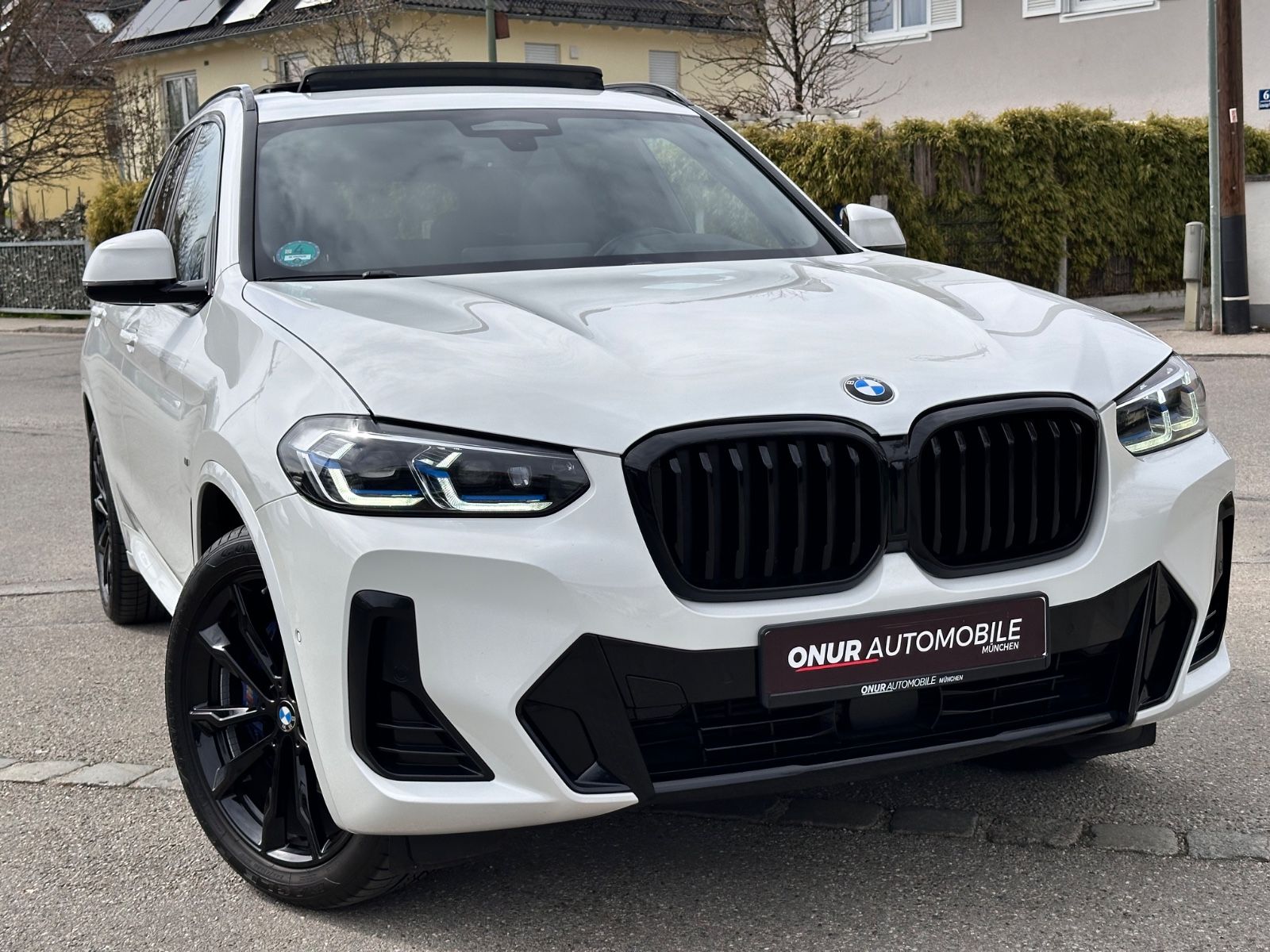 BMW X3 xDrive 30d M-Sport Navi Laser HuD Pano ACC