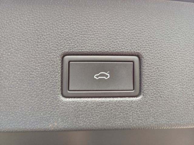 T-Roc 1.5 TSI R-Line DSG/ACC/AHK/NAVI/LED/SHZ/KL