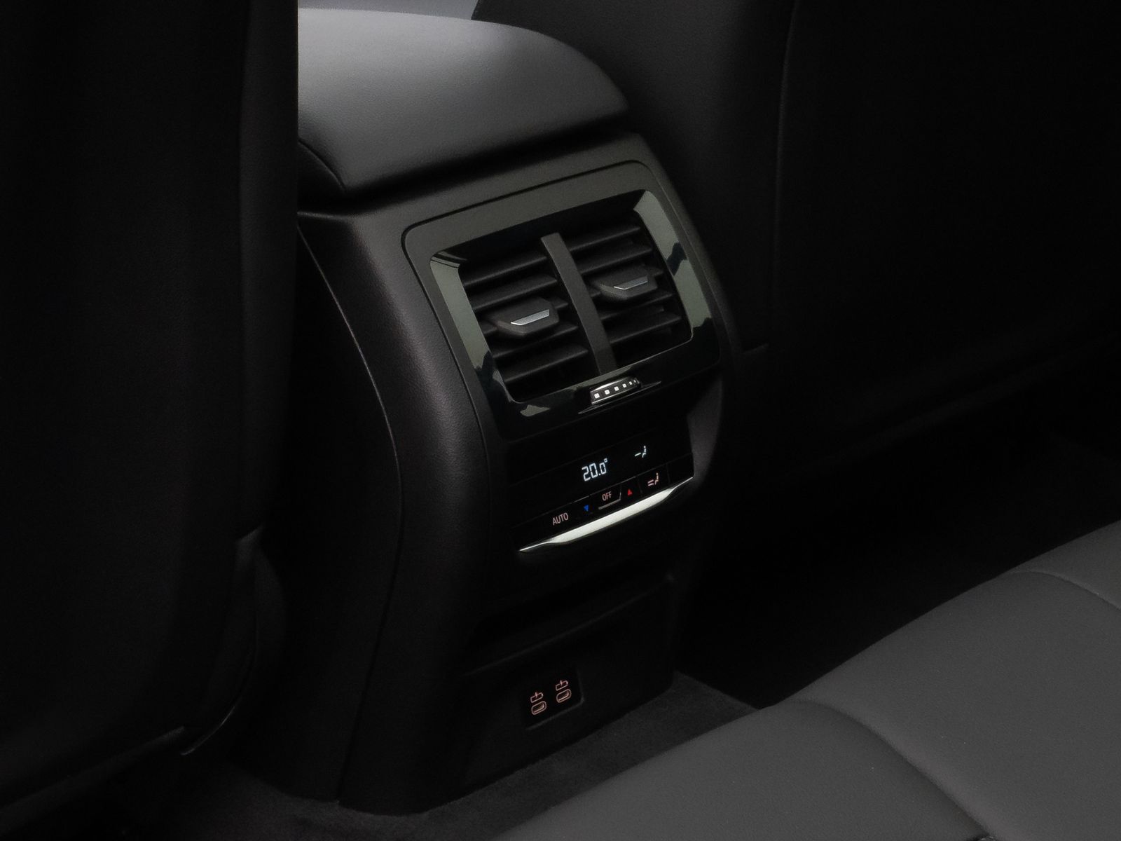 Fahrzeugabbildung BMW X3 xD20i Panorama Kamera DAB Leder Sport 18Zoll