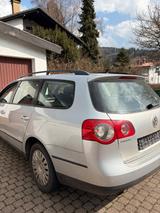 Volkswagen VW Passat 1.6FSI TÜV NEU - Volkswagen Passat mit Benzin-Antrieb: Kombi, 1.6