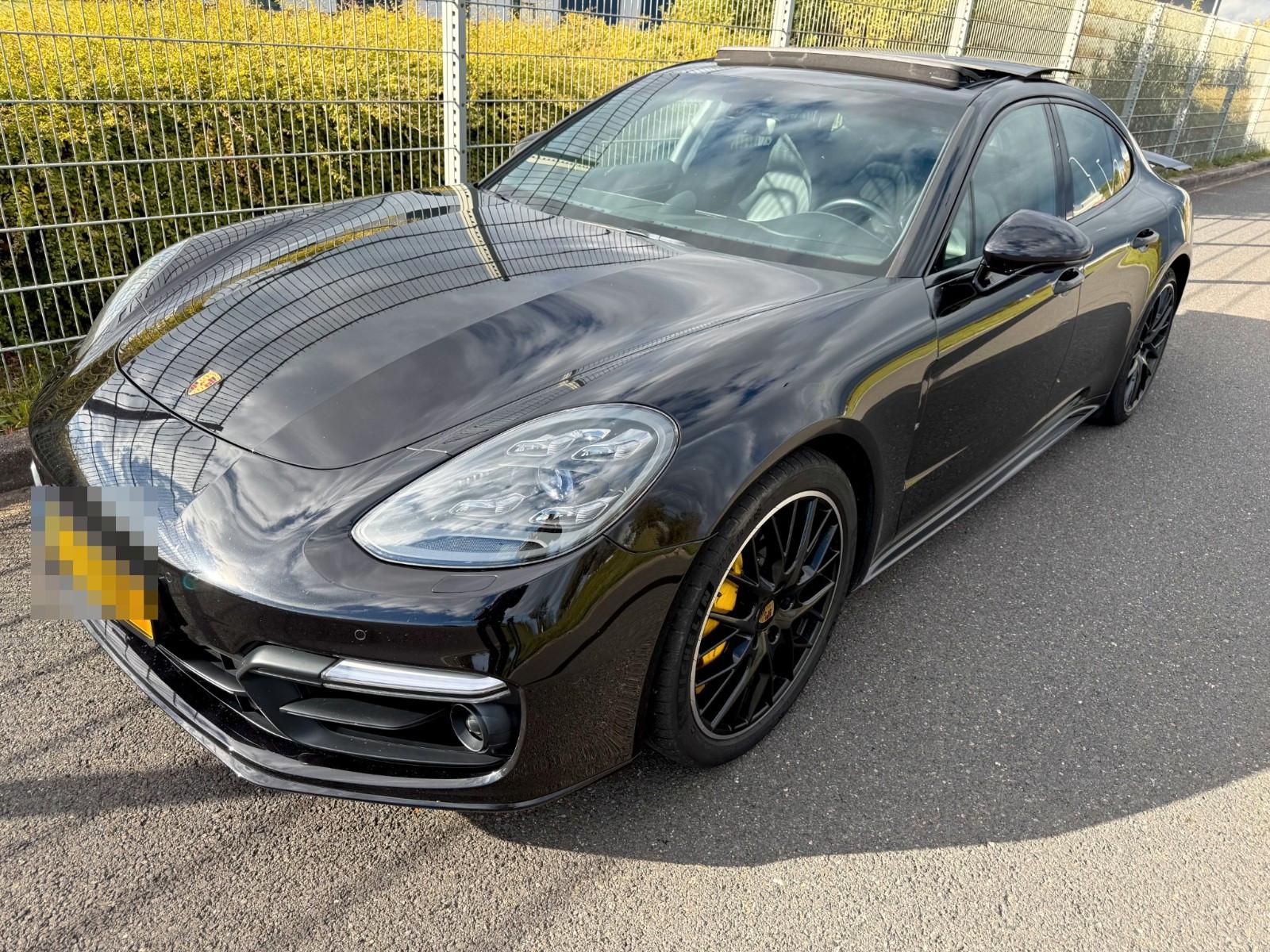 Porsche Panamera Turbo  4.0 V8 Sport Design Keramik