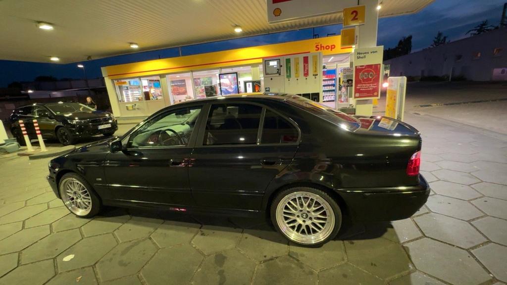 BMW 520