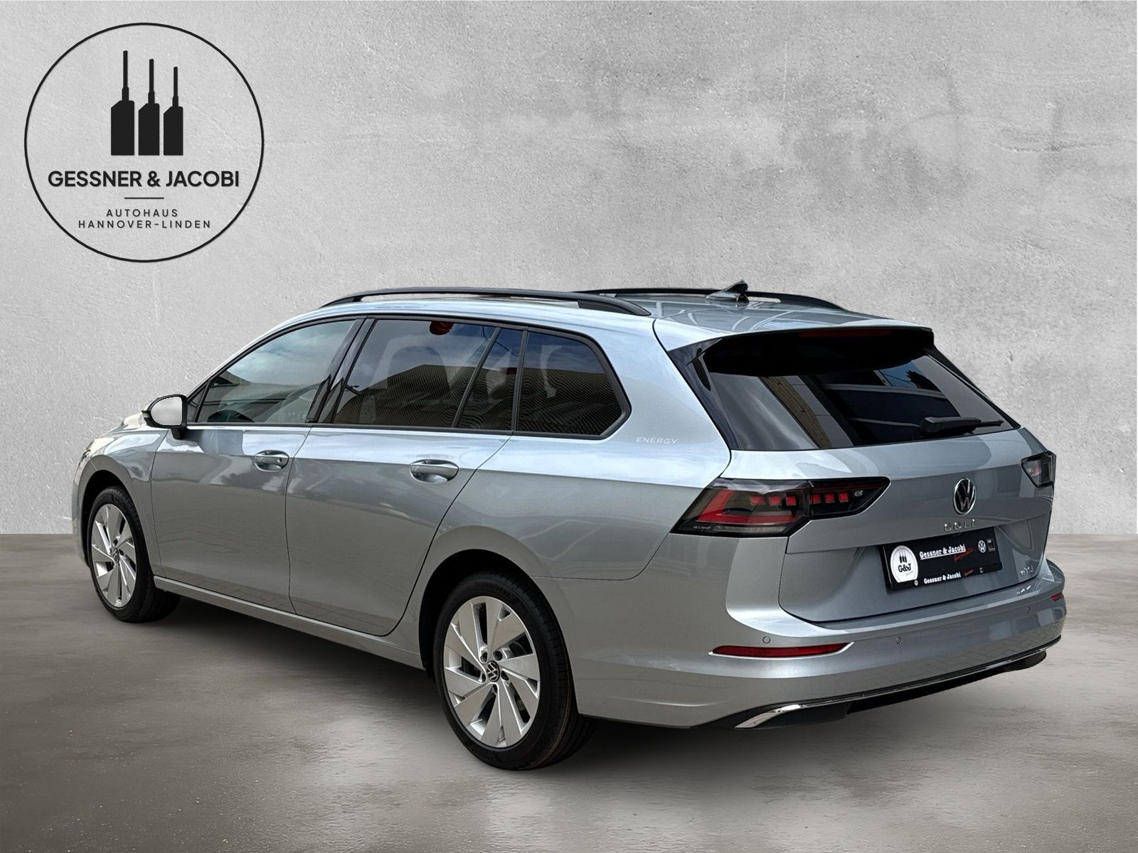 Fahrzeugabbildung Volkswagen Golf Var. Life 1,5 eTSI 110kW 7-Gang DSG Energy