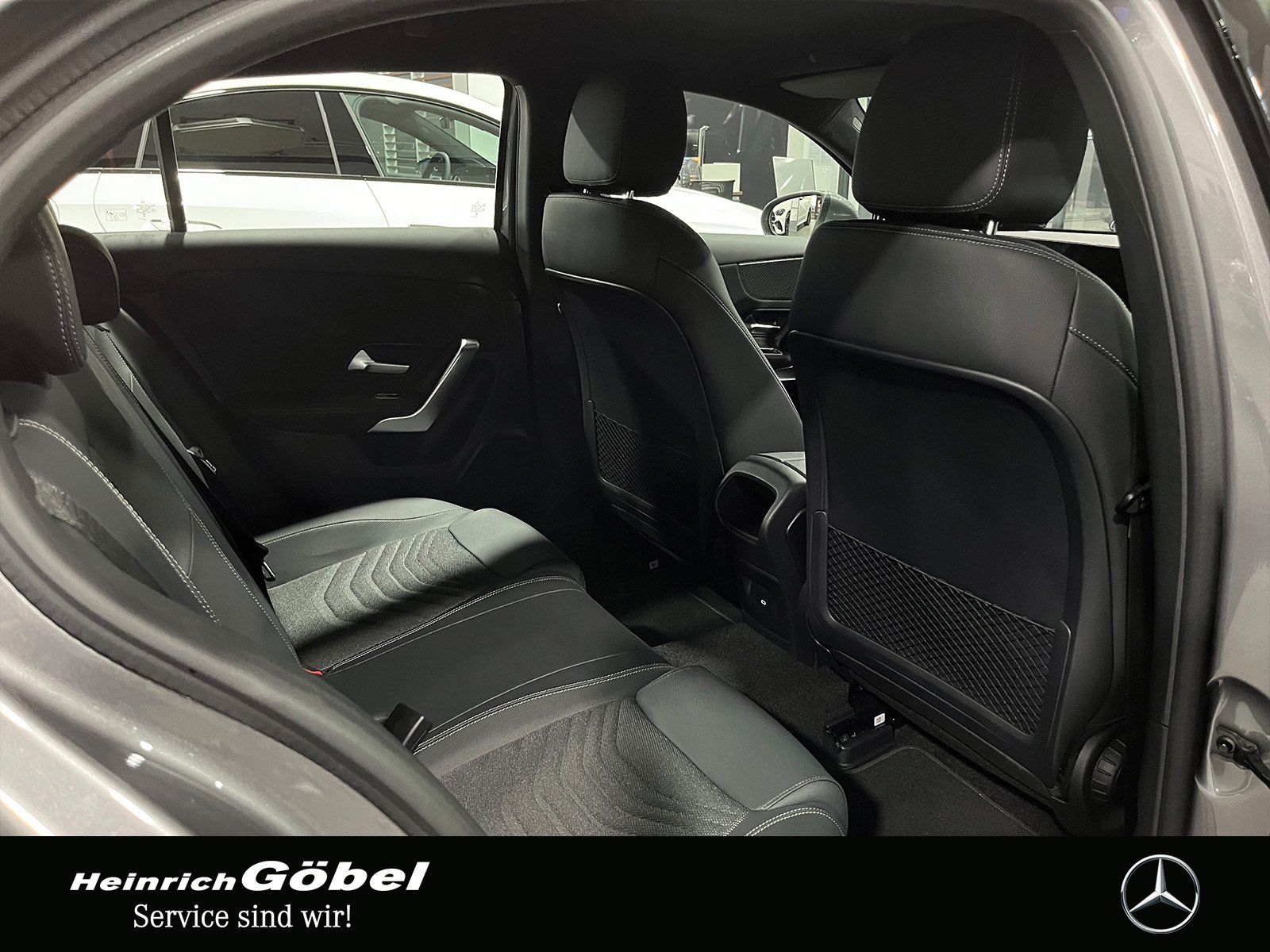 Fahrzeugabbildung Mercedes-Benz A 220 4M Progressive Advanced AHK+TOTWINKEL+18"