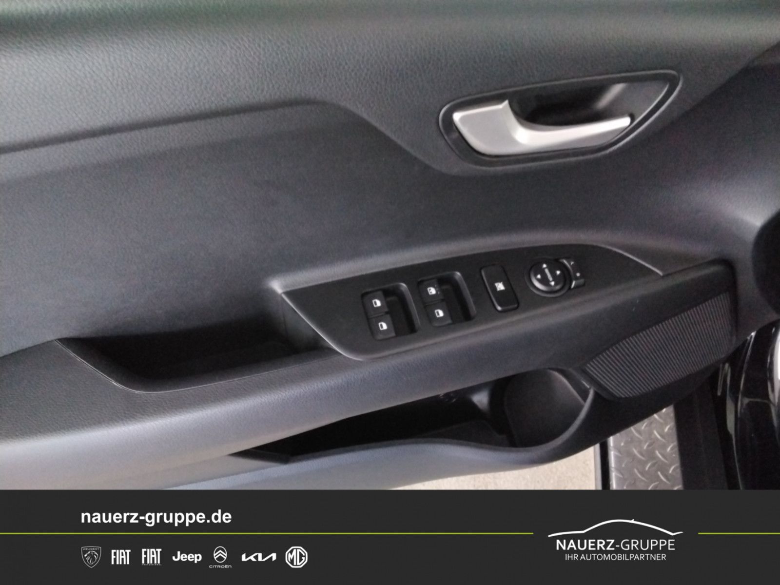 Fahrzeugabbildung Kia Stonic 1.2 Edition 7