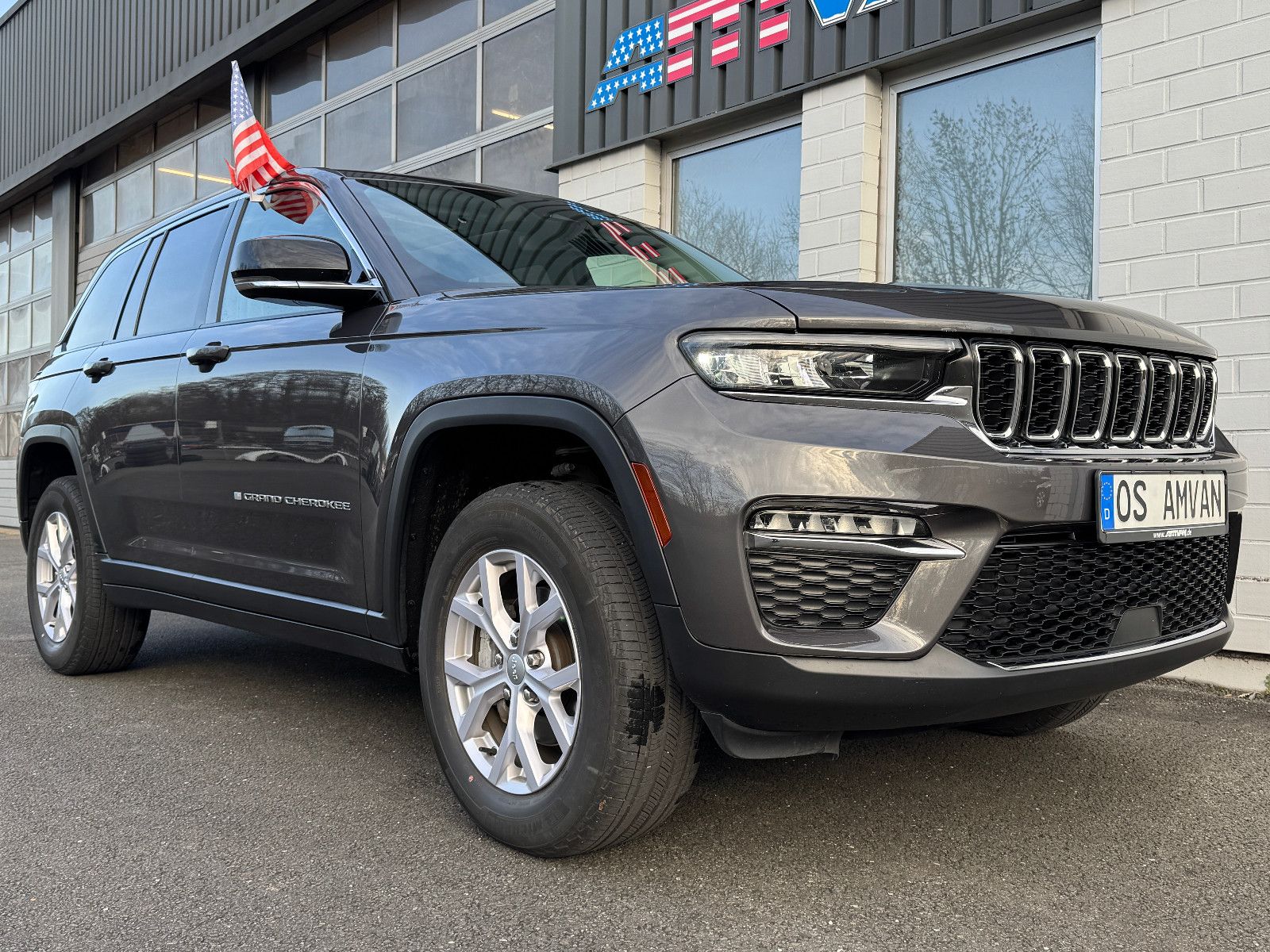 Fahrzeugabbildung Jeep Grand Cherokee Limited LPG Panorama Leder