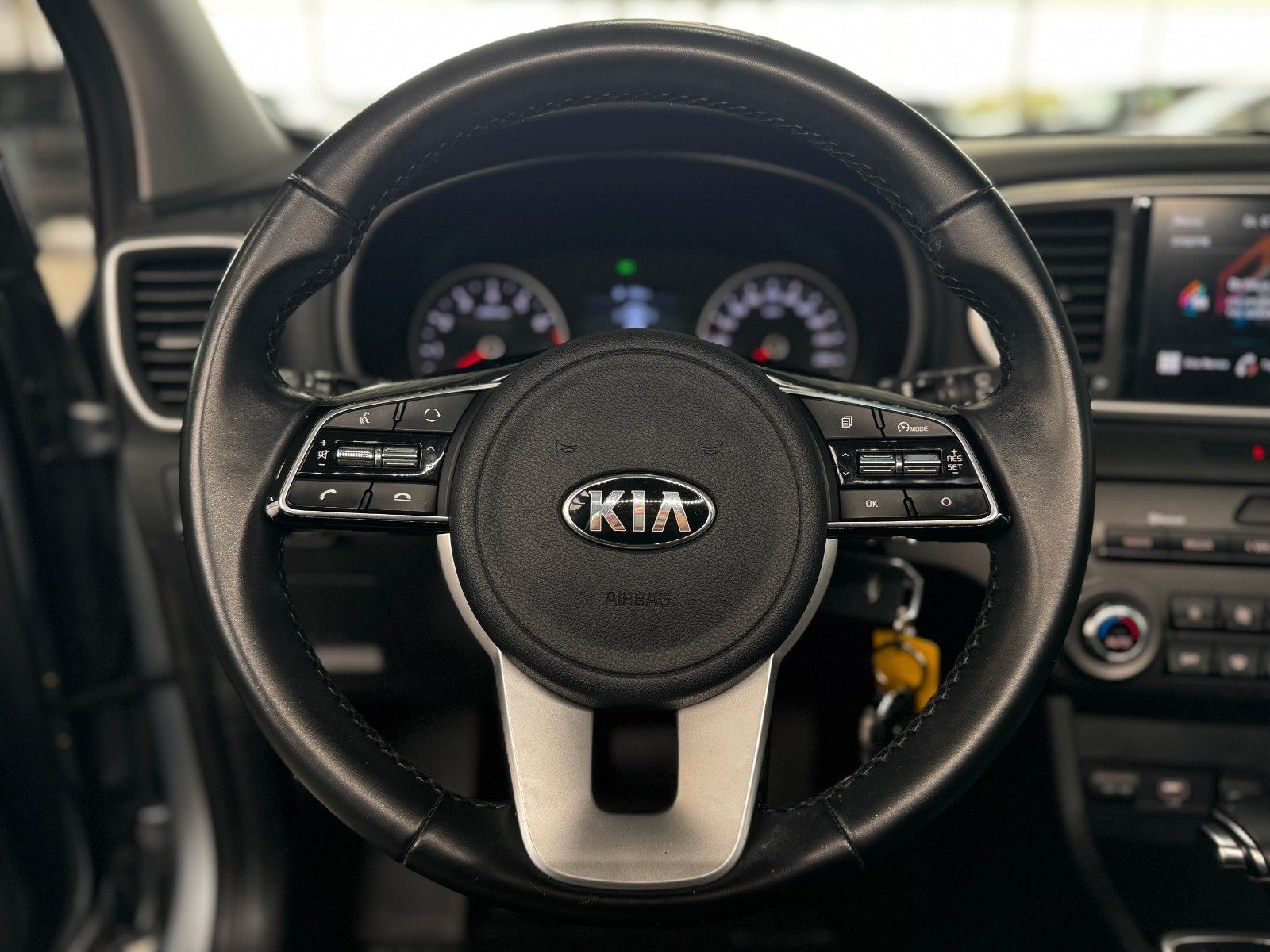 Fahrzeugabbildung Kia Sportage 1.6T Spirit DAB Navi Sitzheizung TOP