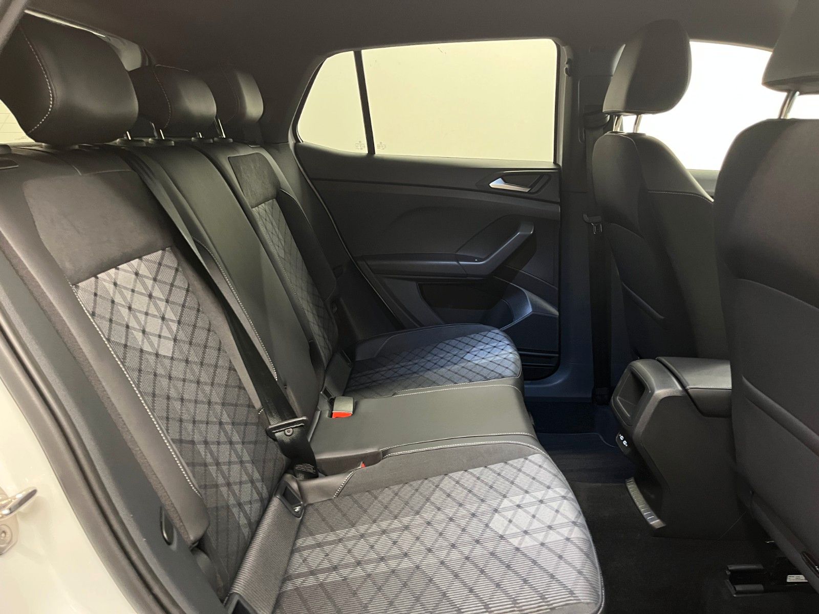 Volkswagen T-Cross - Bild 15