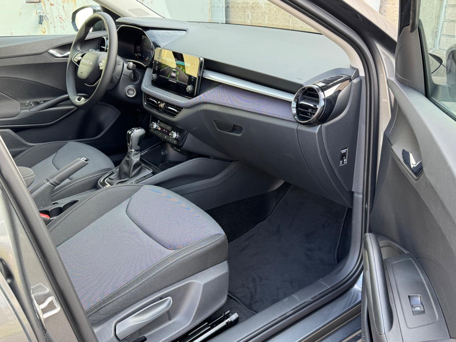 Skoda Fabia Extra Plus 1,0 TSI DSG 2 ZoKlima 2PDC Kame