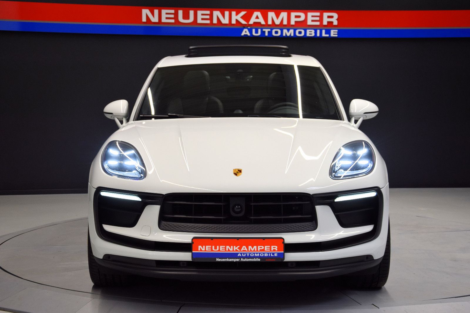 Fahrzeugabbildung Porsche Macan Sport Design Pano 14-Wege 21"-Turbo Kamera