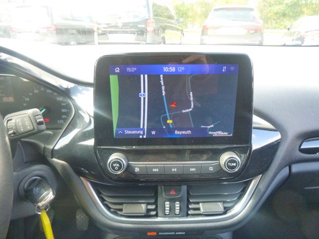 Fahrzeugabbildung Ford Fiesta 1.0 Titanium >55.800KM/Kamera/Navi/Sitzh<