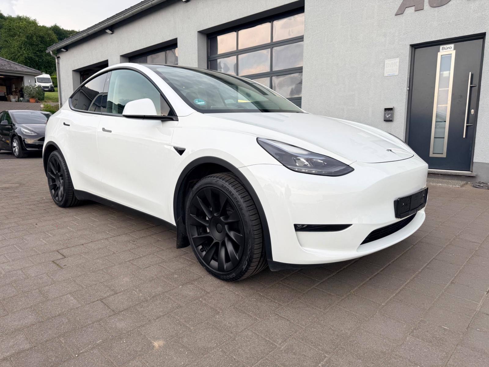 Tesla Model Y Long Range AWD | AHK | 20 Zoll | RYZEN
